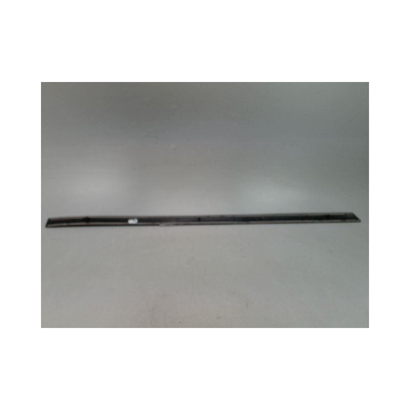 PROTECTION PORTE AVANT DROIT FORD FIESTA IV Phase 2 1999-2002