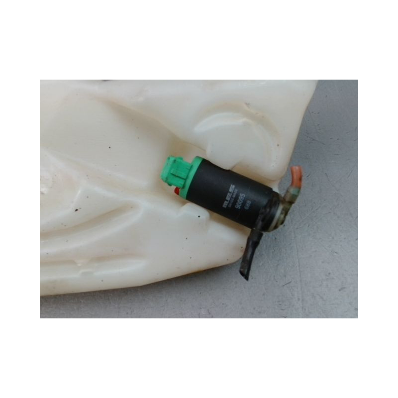 RESERVOIR LAVE-GLACE AVANT PEUGEOT 206 SW 2002-2006