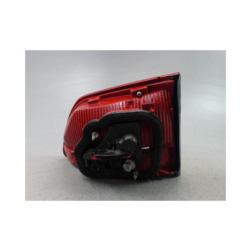 FEU ARRIERE INTERIEUR GAUCHE VOLKSWAGEN TOURAN 09-
