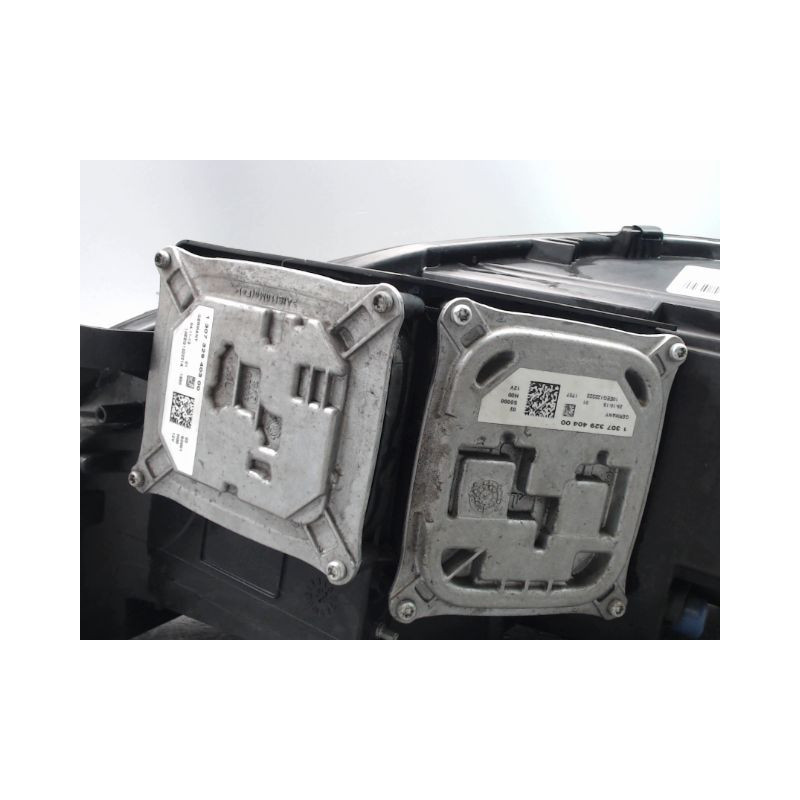 PHARE DROIT PEUGEOT 308 2011-
