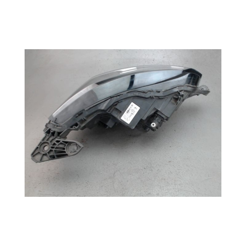 PHARE GAUCHE PEUGEOT 208