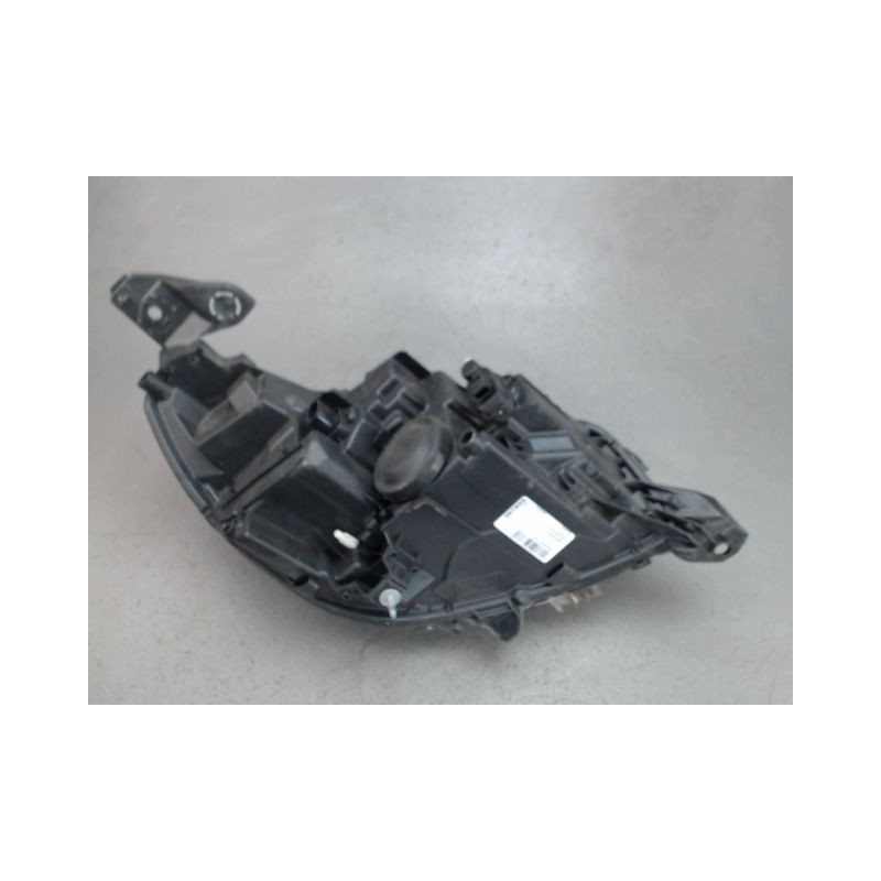 PHARE GAUCHE PEUGEOT 208