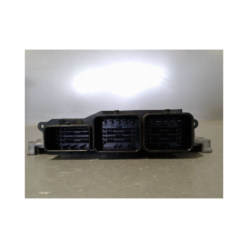 CALCULATEUR MOTEUR PEUGEOT 207