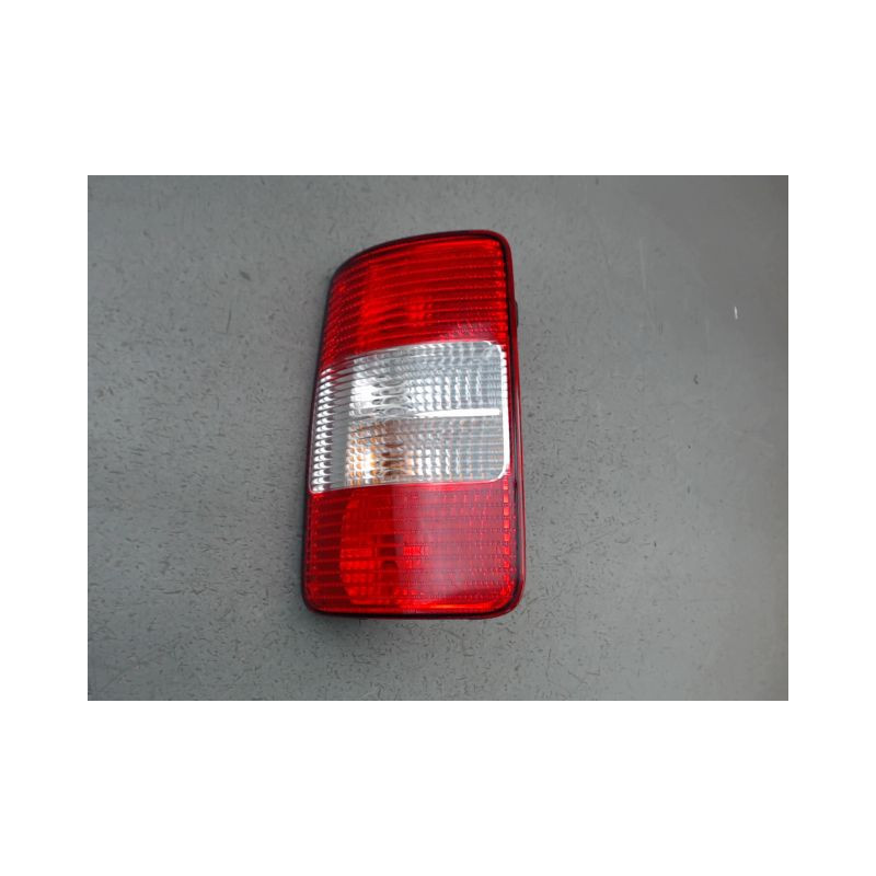 FEU ARRIERE GAUCHE  VOLKSWAGEN CADDY