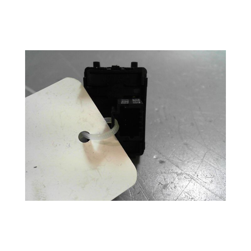 COMMANDE LEVE-GLACE PORTE ARD RENAULT LAGUNA