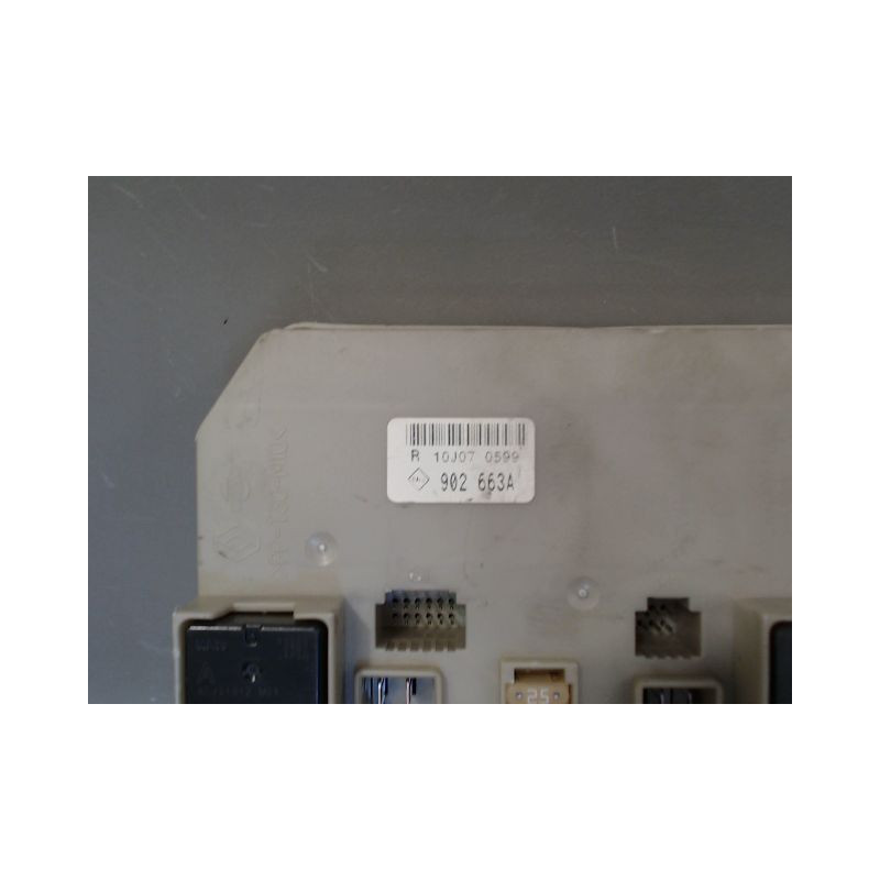 BOITE A FUSIBLES RENAULT CLIO III Phase 2 2009-2014