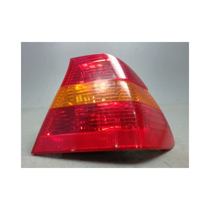 FEU ARRIERE DROIT BMW SERIE 3 (E46) 01-2005