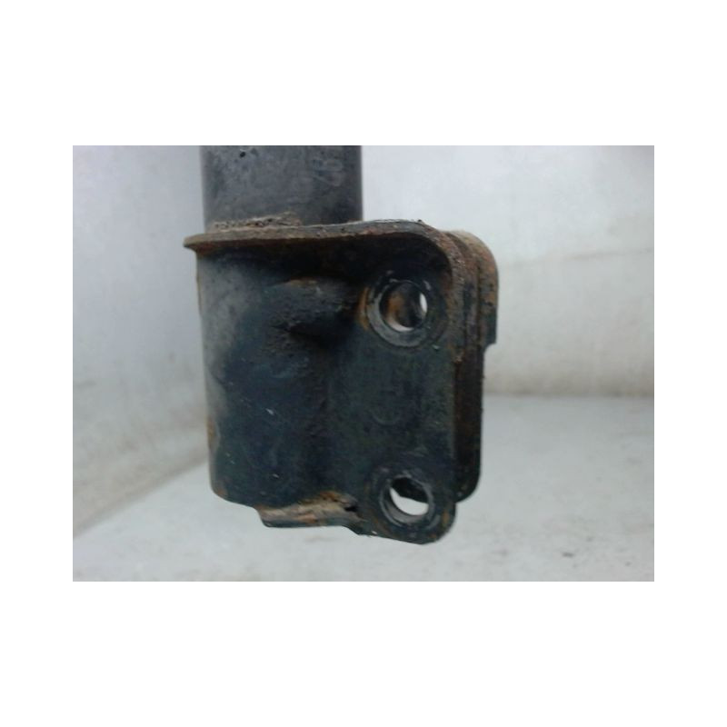 AMORTISSEUR AVANT DROIT OPEL CORSA /90