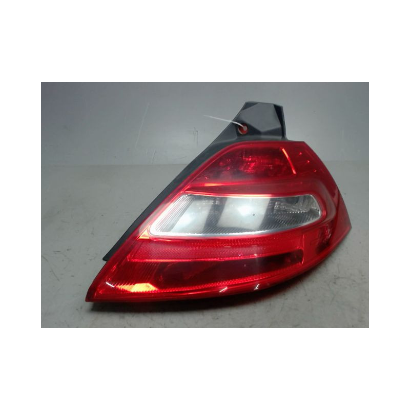 FEU ARRIERE DROIT RENAULT MEGANE