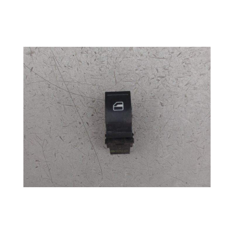 COMMANDE LEVE-GLACE PORTE AVD VOLKSWAGEN GOLF