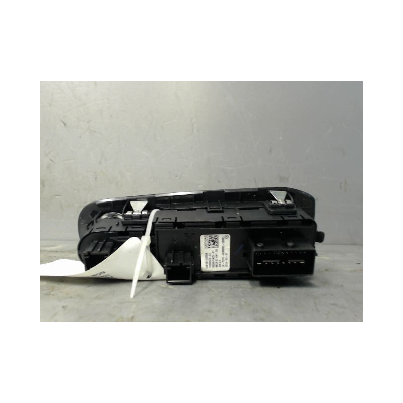 COMMANDE LEVE-GLACE PORTE AVG PEUGEOT 308
