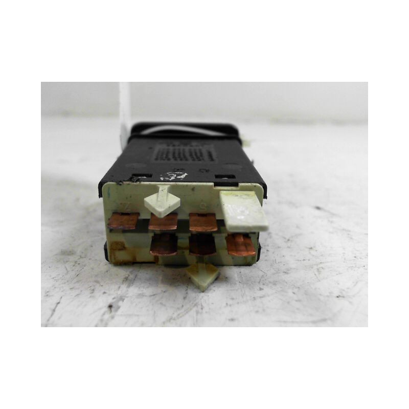 BOUTON DE WARNING VOLKSWAGEN GOLF