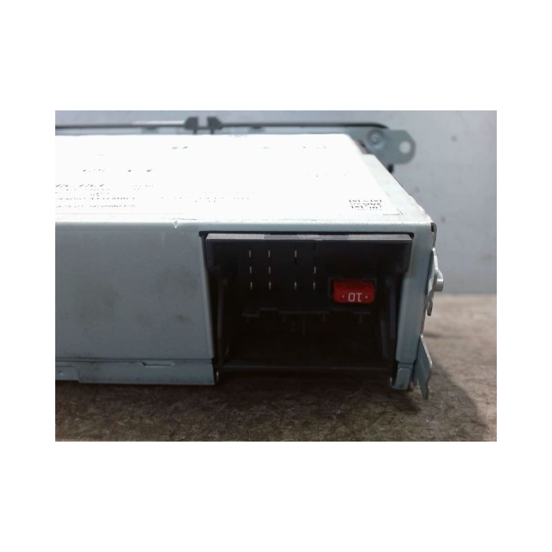 AUTORADIO VOLKSWAGEN CADDY COMBI 2004-