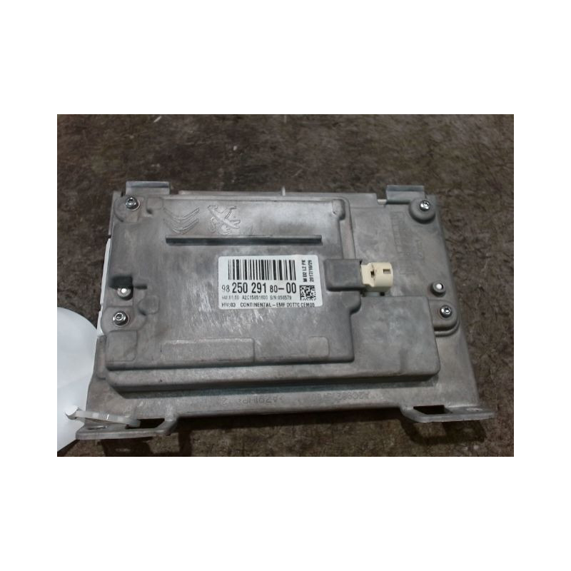ECRAN GPS PEUGEOT 208