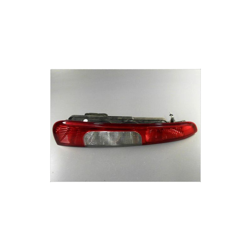 FEU ARRIERE GAUCHE  FORD FOCUS C-MAX 03-07