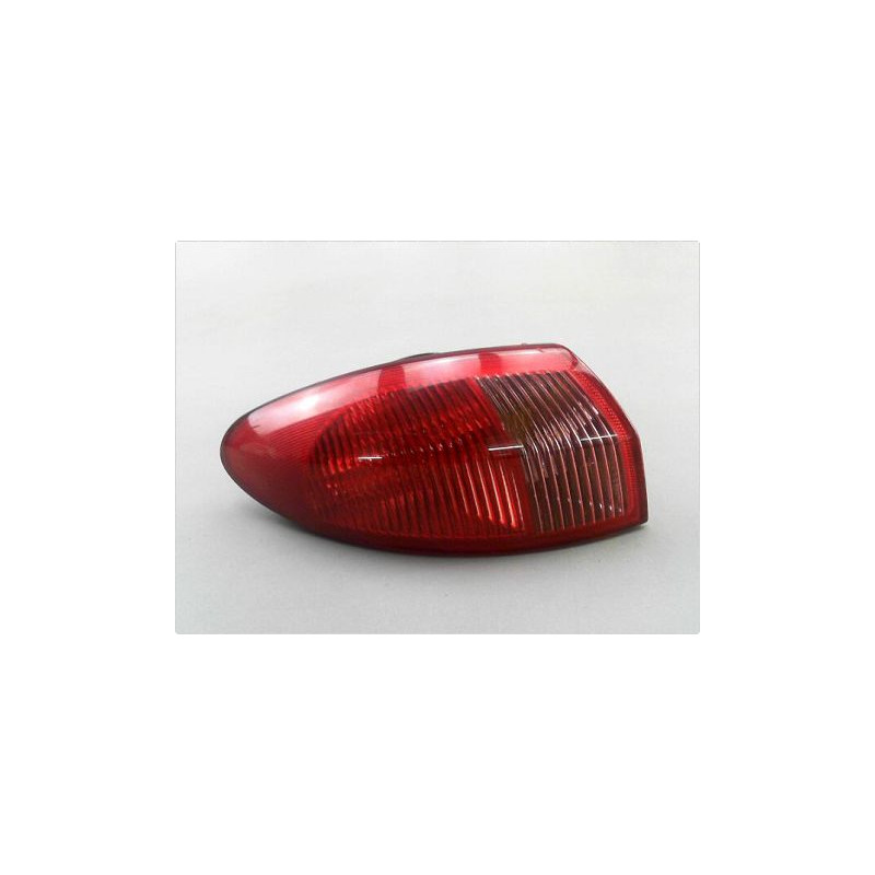 FEU ARRIERE GAUCHE  ALFA ROMEO 147 04-10