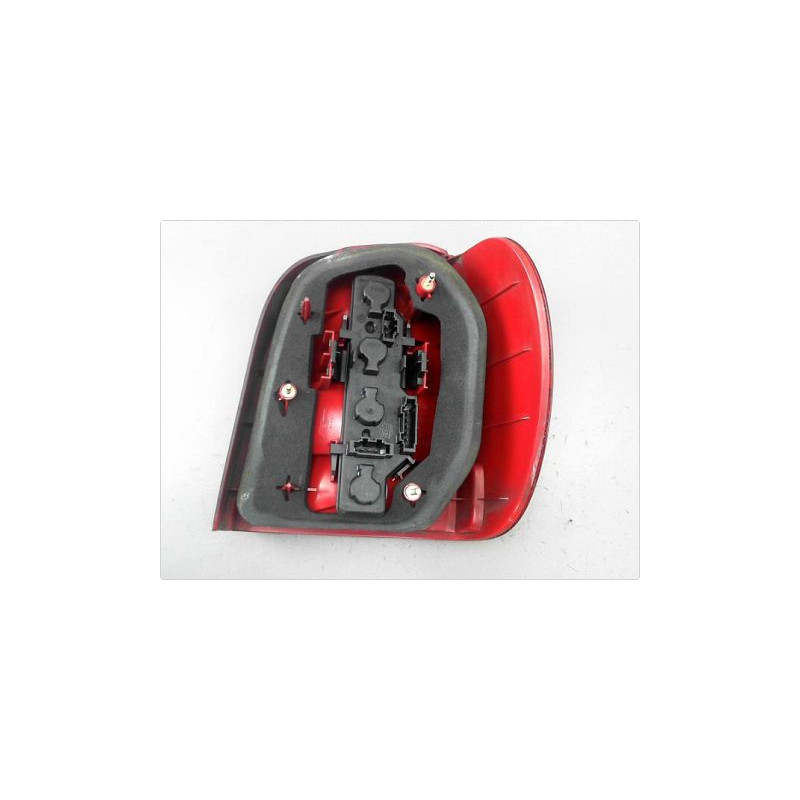 FEU ARRIERE GAUCHE  VOLKSWAGEN POLO III PH2 99-2001