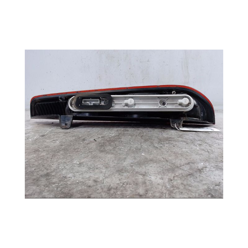 FEU ARRIERE GAUCHE  FORD FOCUS BREAK 2005-