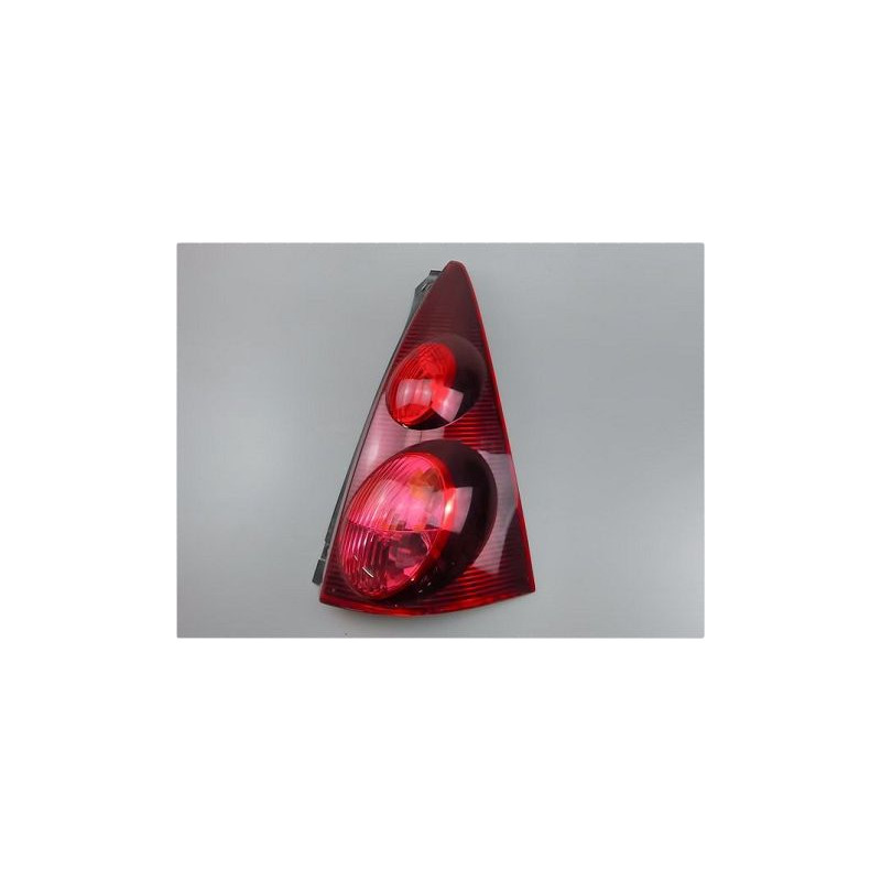 FEU ARRIERE GAUCHE  PEUGEOT 107 PH3 12-14