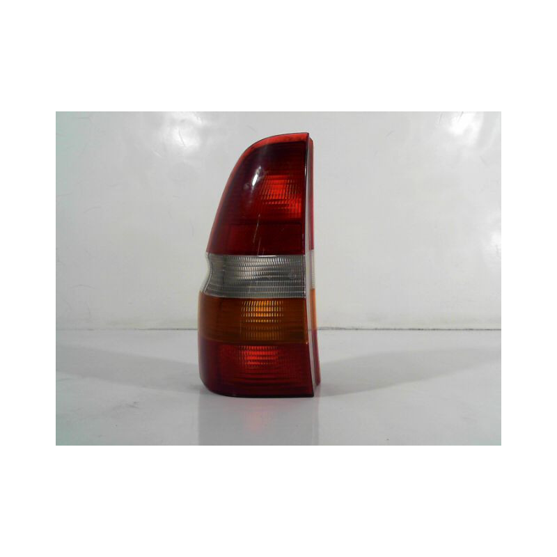 FEU ARRIERE GAUCHE  FORD ESCORT 95-00