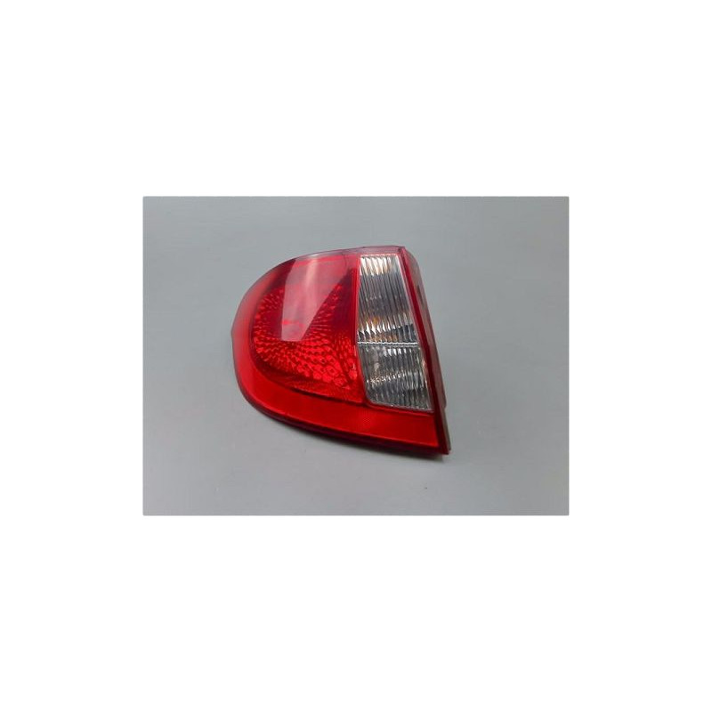 FEU ARRIERE GAUCHE  HYUNDAI GETZ