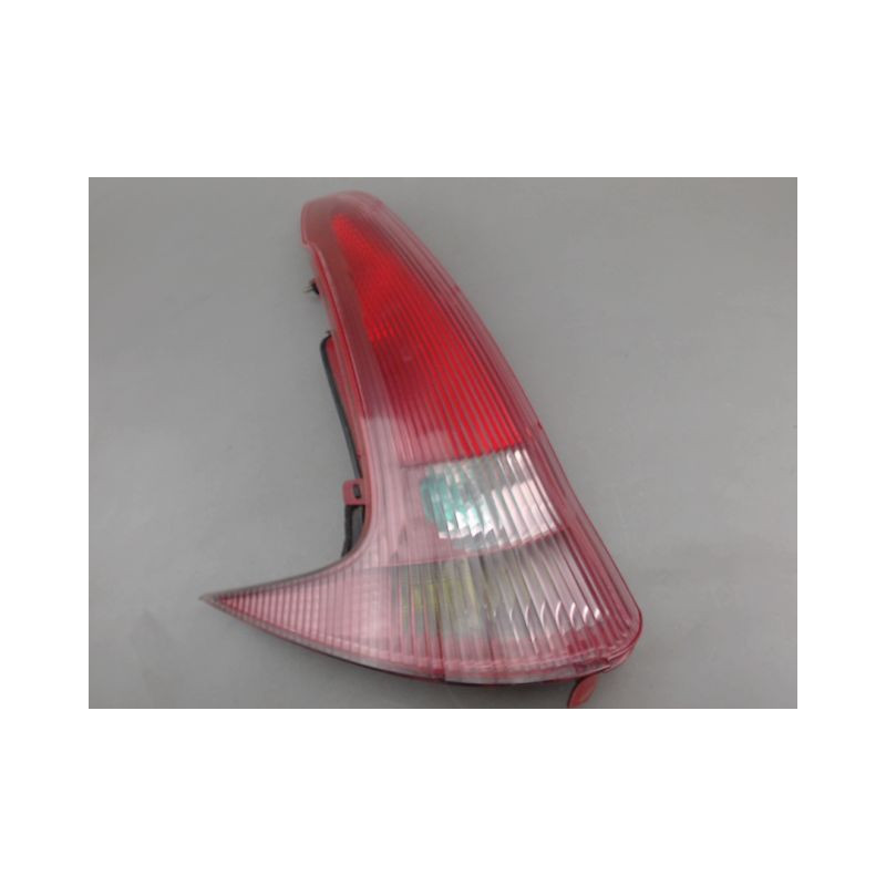 FEU ARRIERE GAUCHE  PEUGEOT 206