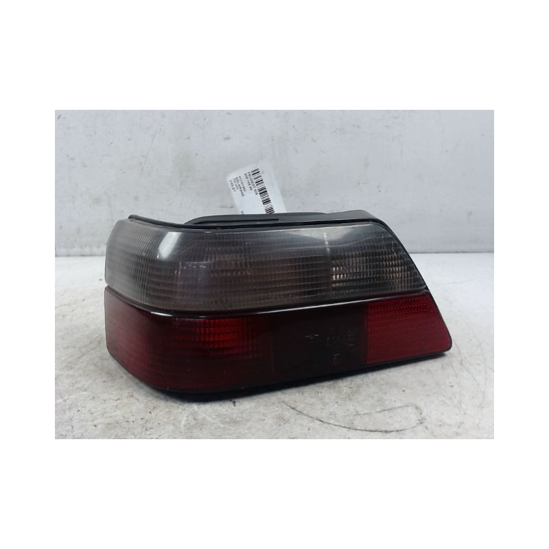 FEU ARRIERE GAUCHE  PEUGEOT 605 -94