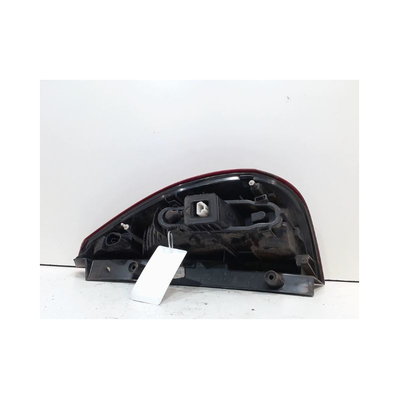 FEU ARRIERE GAUCHE  RENAULT MEGANE