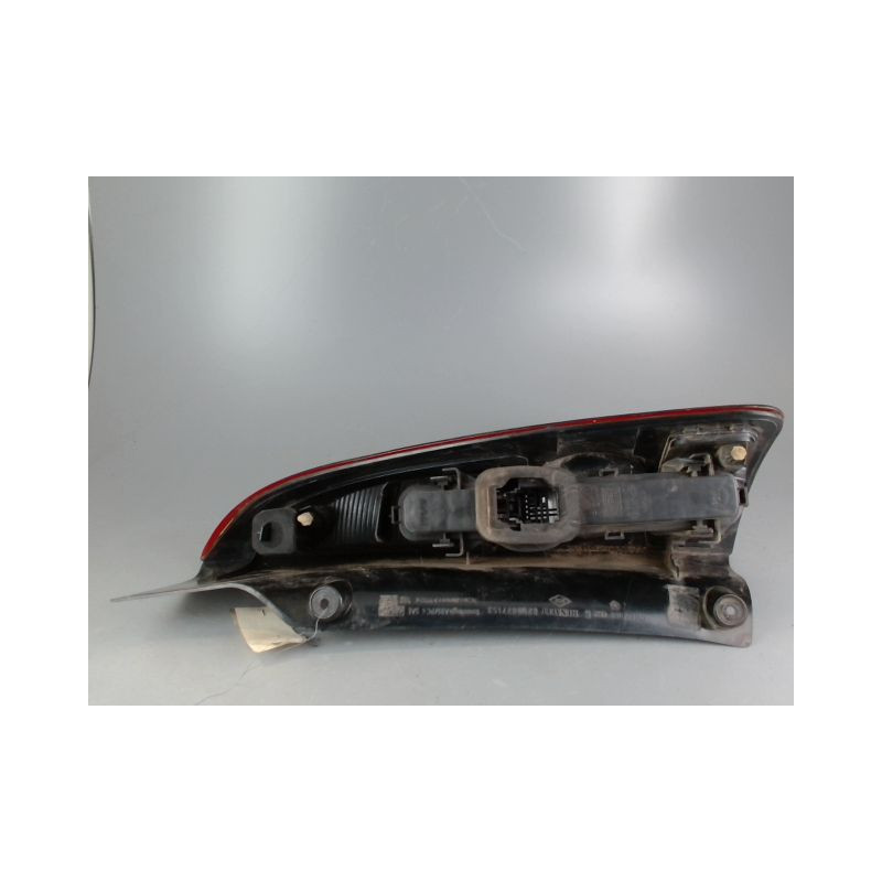 FEU ARRIERE GAUCHE  RENAULT ESPACE 4 PHASE 1 DIESEL