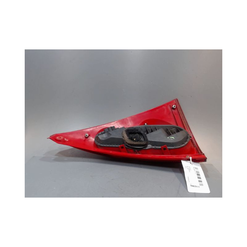 FEU ARRIERE GAUCHE  PEUGEOT 107