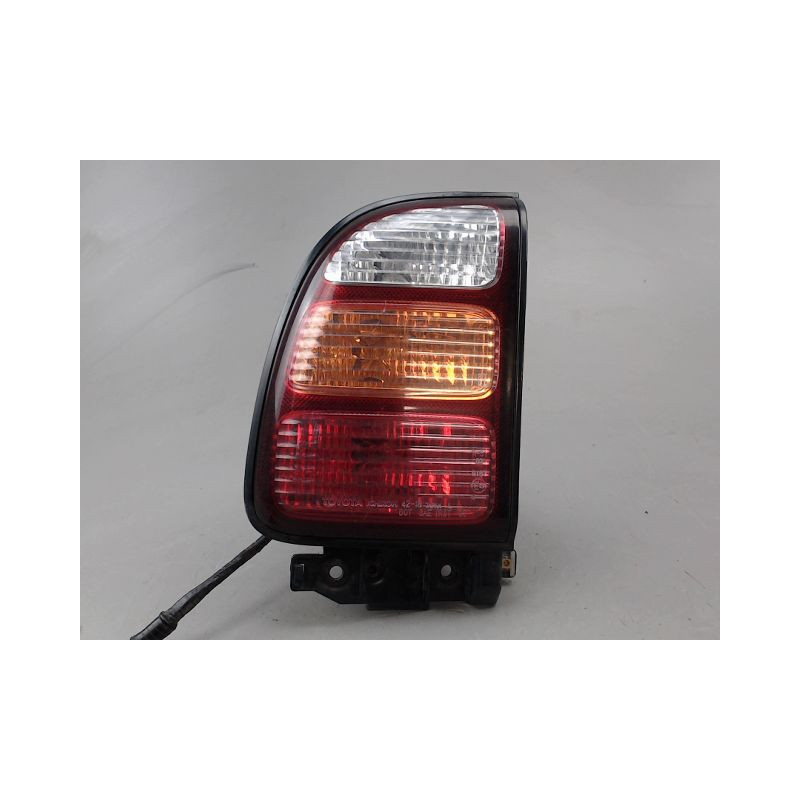 FEU ARRIERE GAUCHE  TOYOTA RAV4