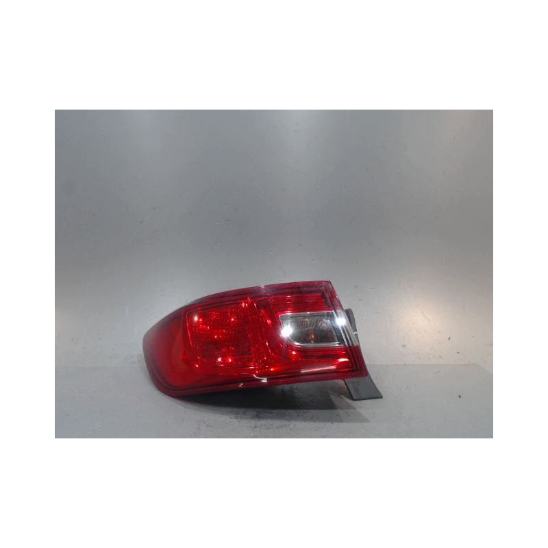 FEU ARRIERE GAUCHE  RENAULT CLIO
