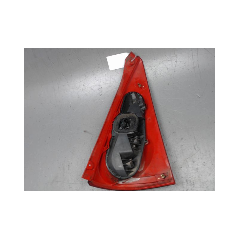 FEU ARRIERE GAUCHE  PEUGEOT 107 5P
