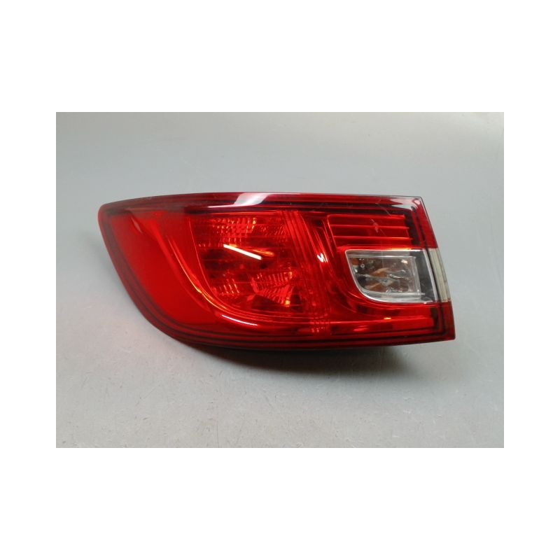 FEU ARRIERE GAUCHE  RENAULT CLIO IV Phase 1 2012-...