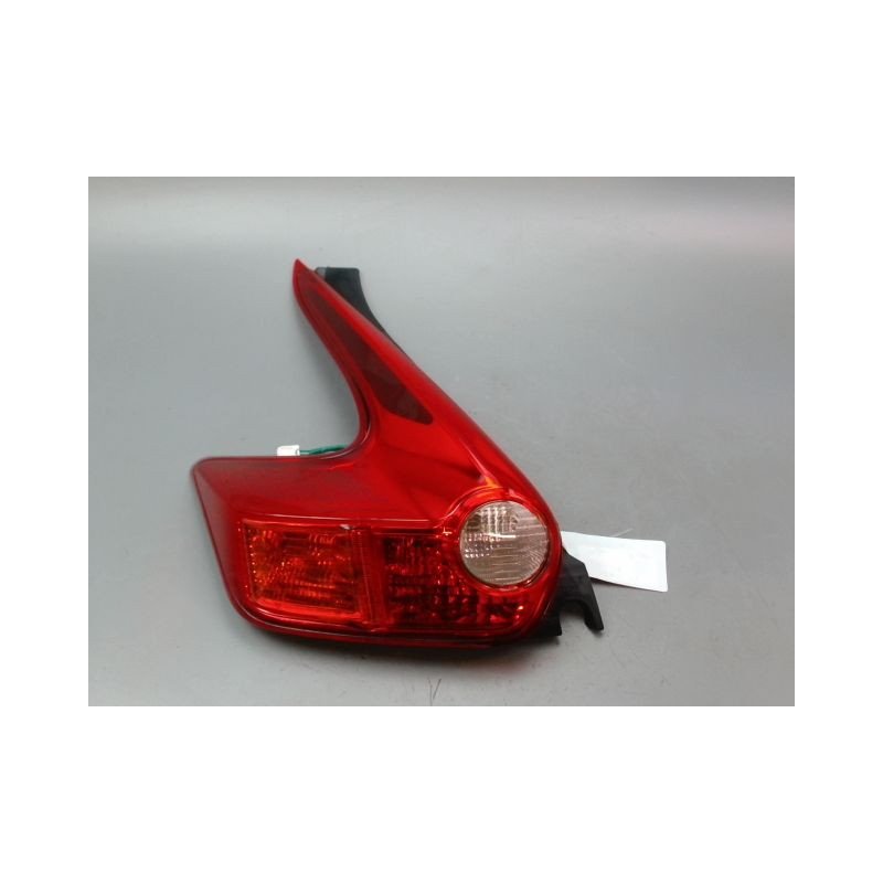 FEU ARRIERE GAUCHE  NISSAN JUKE Phase 2 2014-...