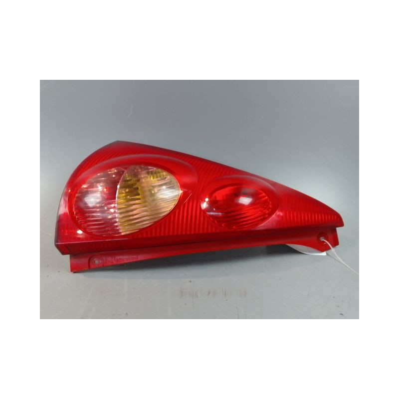 FEU ARRIERE GAUCHE  PEUGEOT 107 5P
