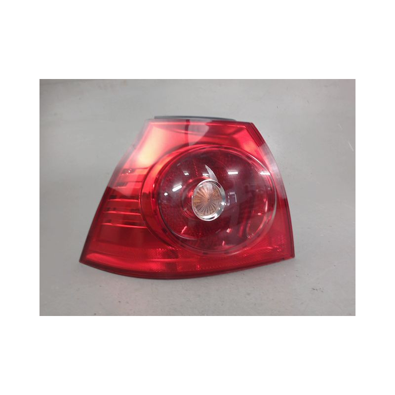 FEU ARRIERE GAUCHE  VOLKSWAGEN GOLF