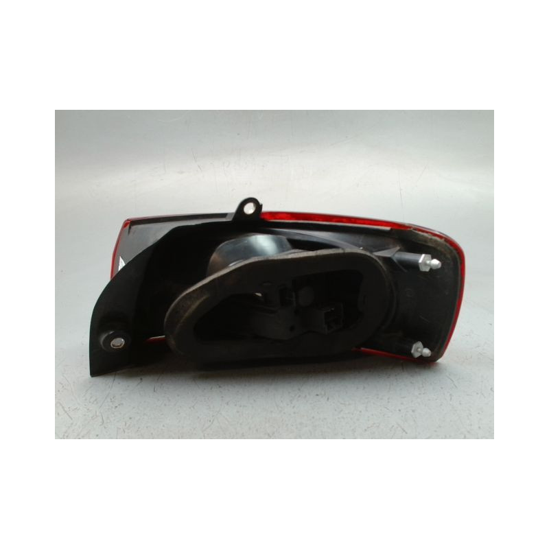 FEU ARRIERE GAUCHE  FIAT CROMA 2005-