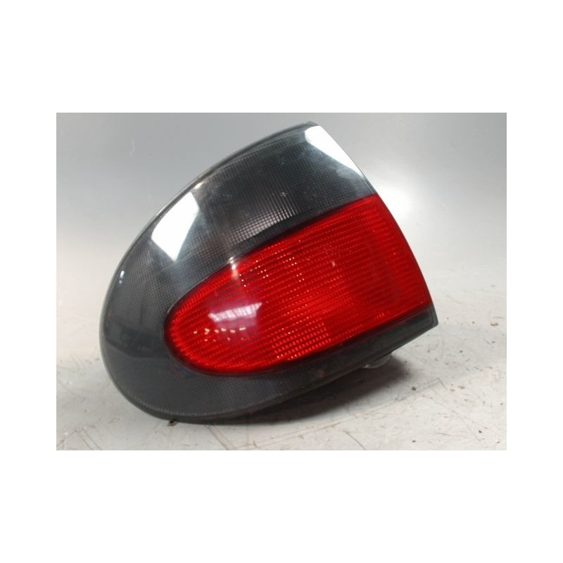 FEU ARRIERE GAUCHE  RENAULT MEGANE I PH1 CLASSIC -99