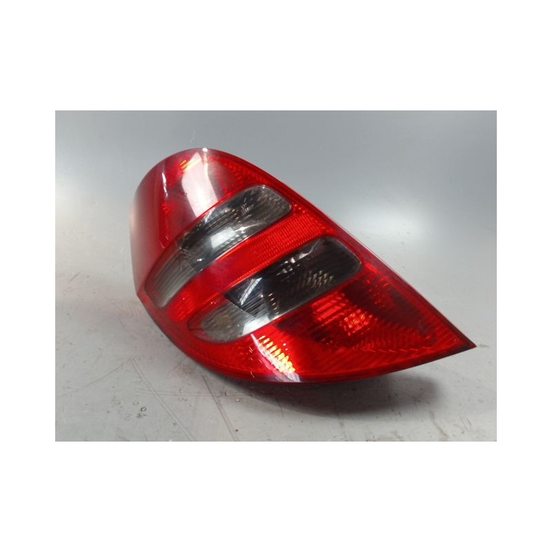 FEU ARRIERE GAUCHE  MERCEDES CLASSE A 2004-