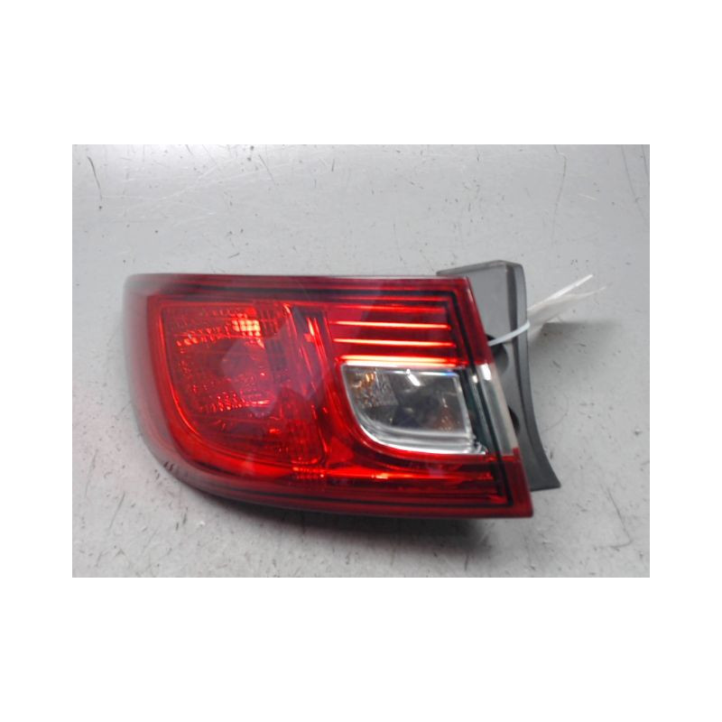 FEU ARRIERE GAUCHE  RENAULT CLIO IV 2012-