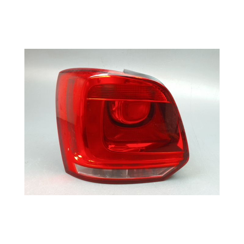 FEU ARRIERE GAUCHE  VOLKSWAGEN POLO V Phase 1 (6R) 2009-2014