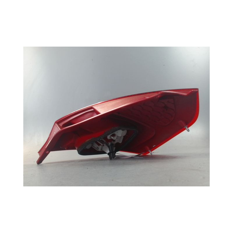 FEU ARRIERE GAUCHE  FORD FIESTA 2010-