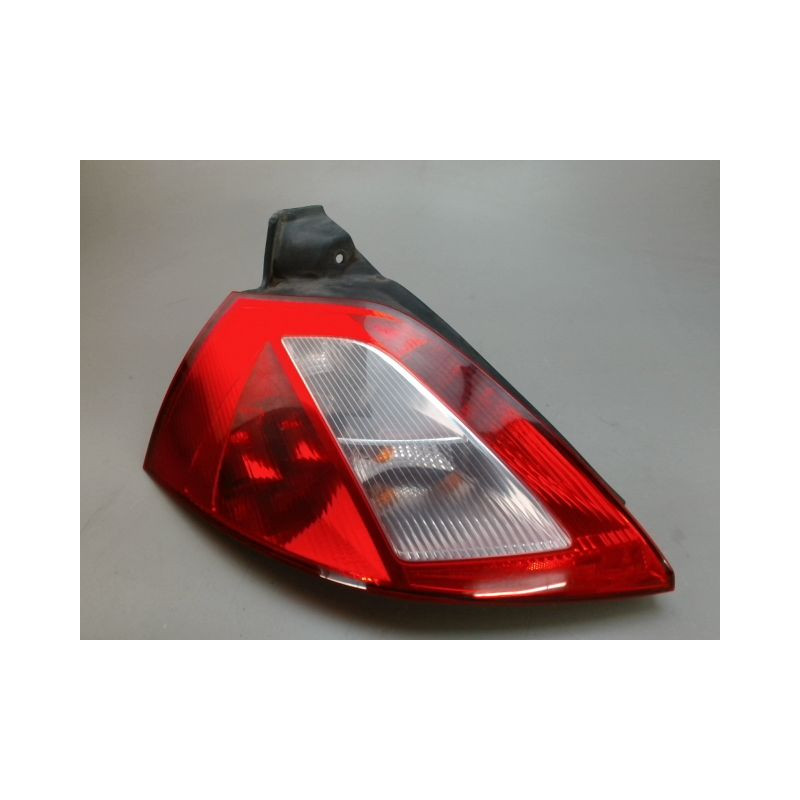 FEU ARRIERE GAUCHE  RENAULT MEGANE