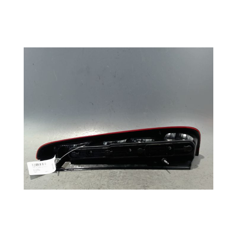 FEU ARRIERE GAUCHE  FORD FOCUS C-MAX 03-07