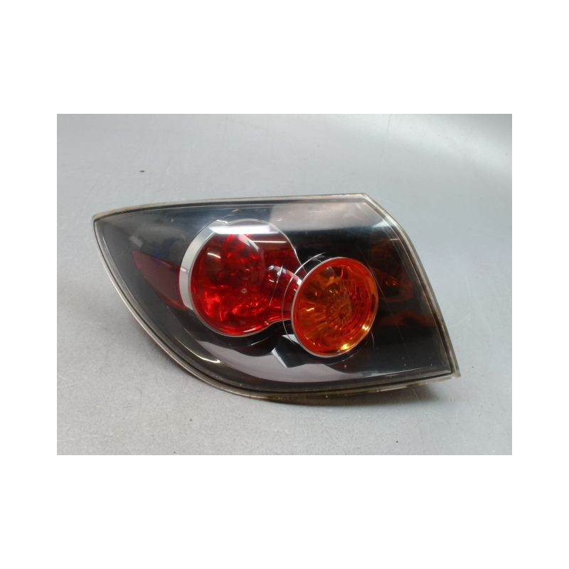 FEU ARRIERE GAUCHE  MAZDA MAZDA 3  4P