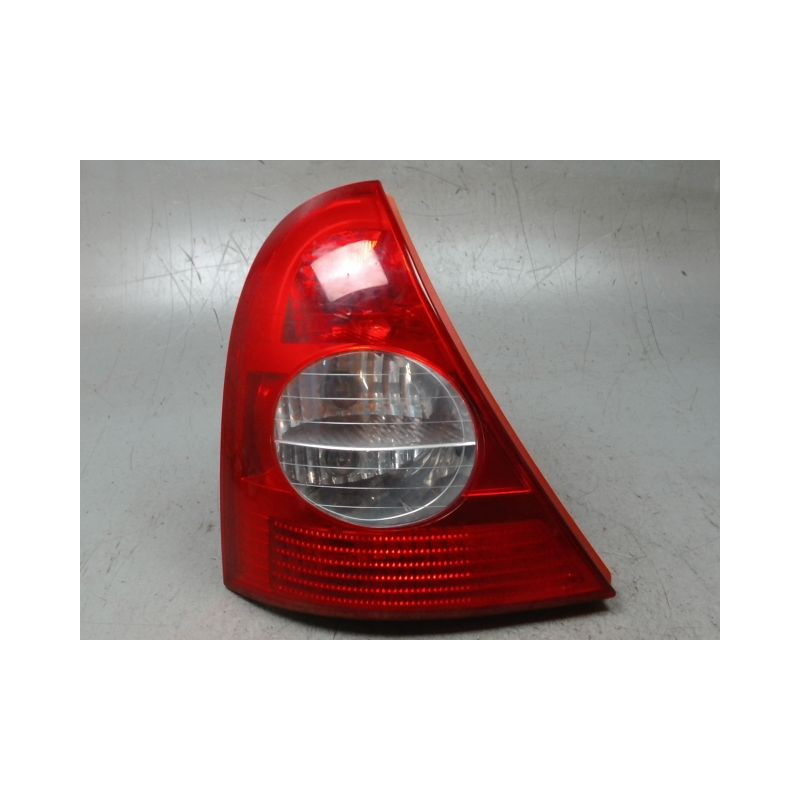 FEU ARRIERE GAUCHE  RENAULT CLIO II PH.2 01-06