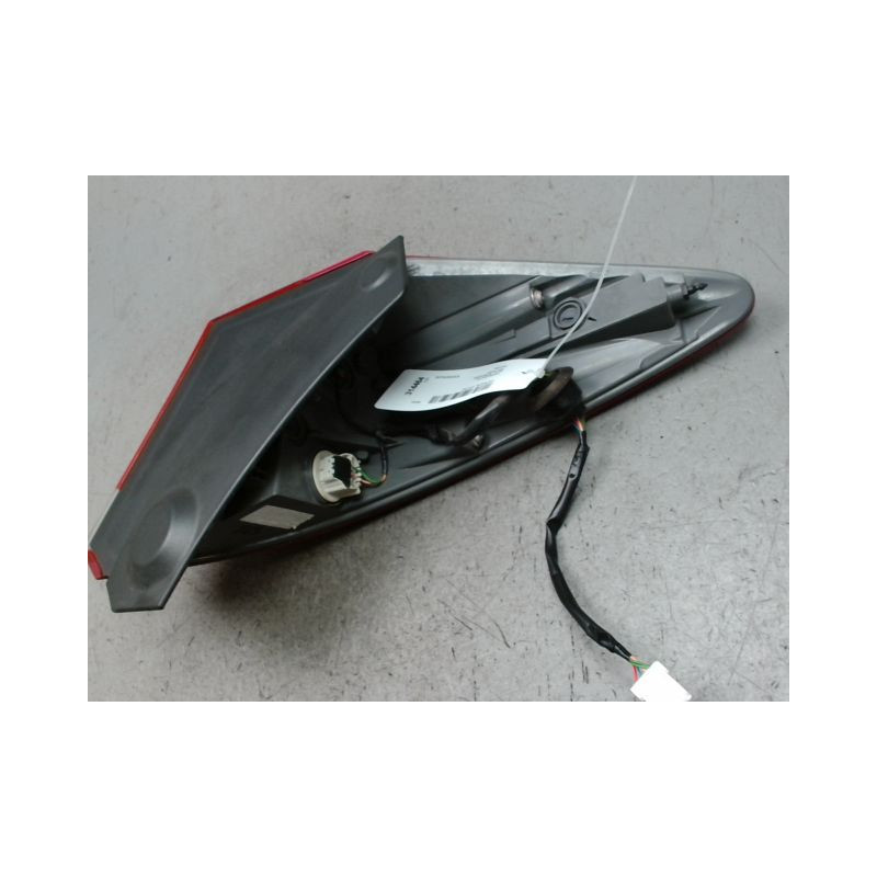 FEU ARRIERE GAUCHE  HONDA CIVIC