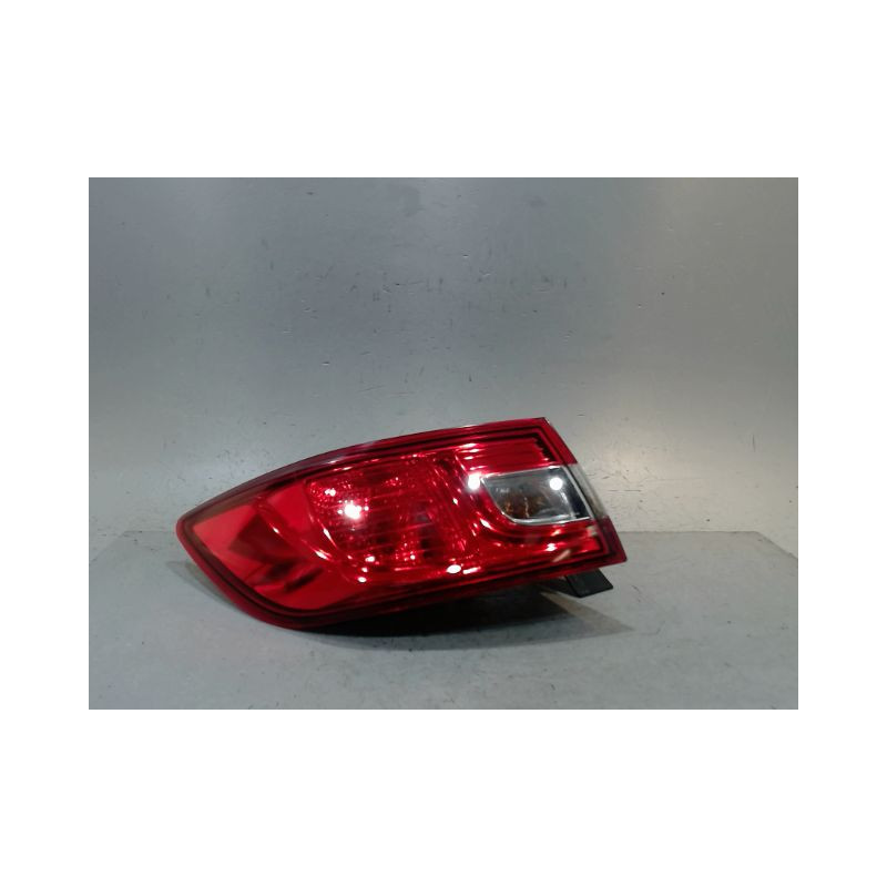 FEU ARRIERE GAUCHE  RENAULT CLIO
