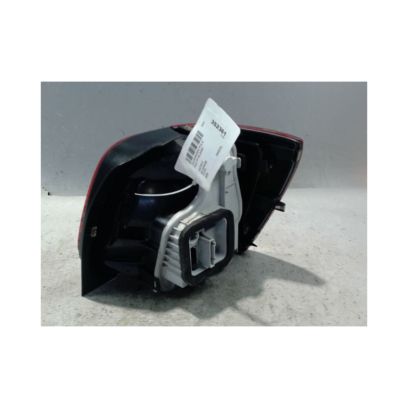 FEU ARRIERE GAUCHE  VOLKSWAGEN POLO 2005-